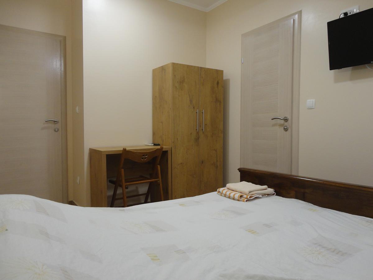Prenociste "Magnus" Bed & Breakfast Slavonski Brod Exterior foto