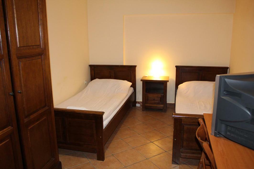 Prenociste "Magnus" Bed & Breakfast Slavonski Brod Exterior foto